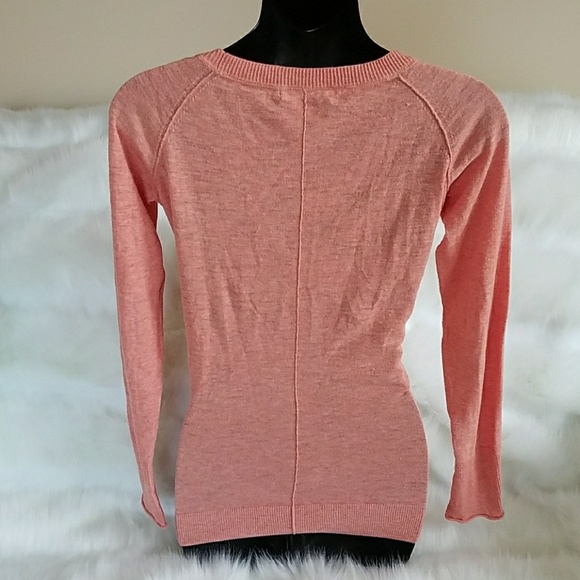 ● Banana republic light sweater ● - Picture 3 of 3